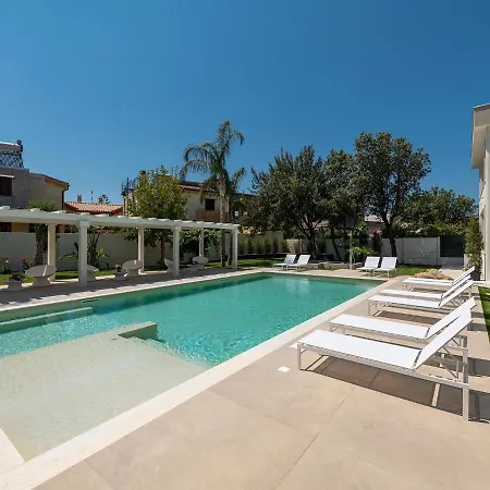 בית הארחה Palazzo Michelangelo 4*