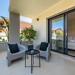 Palazzo Michelangelo 4*
